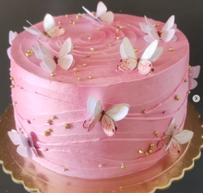 Bolo de aniversário Jhiu Meireles